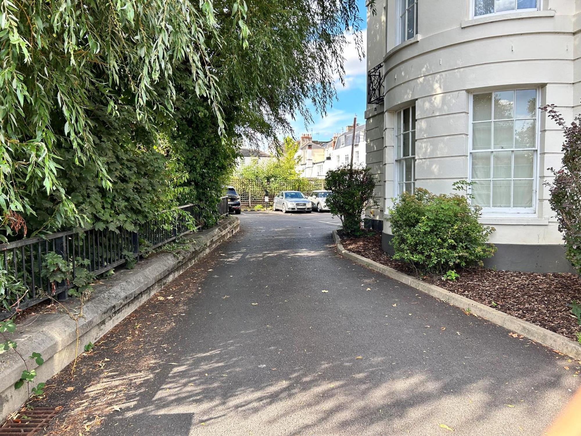 Belle Vue Regency King Size W Free Parking Cheltenham Exterior foto