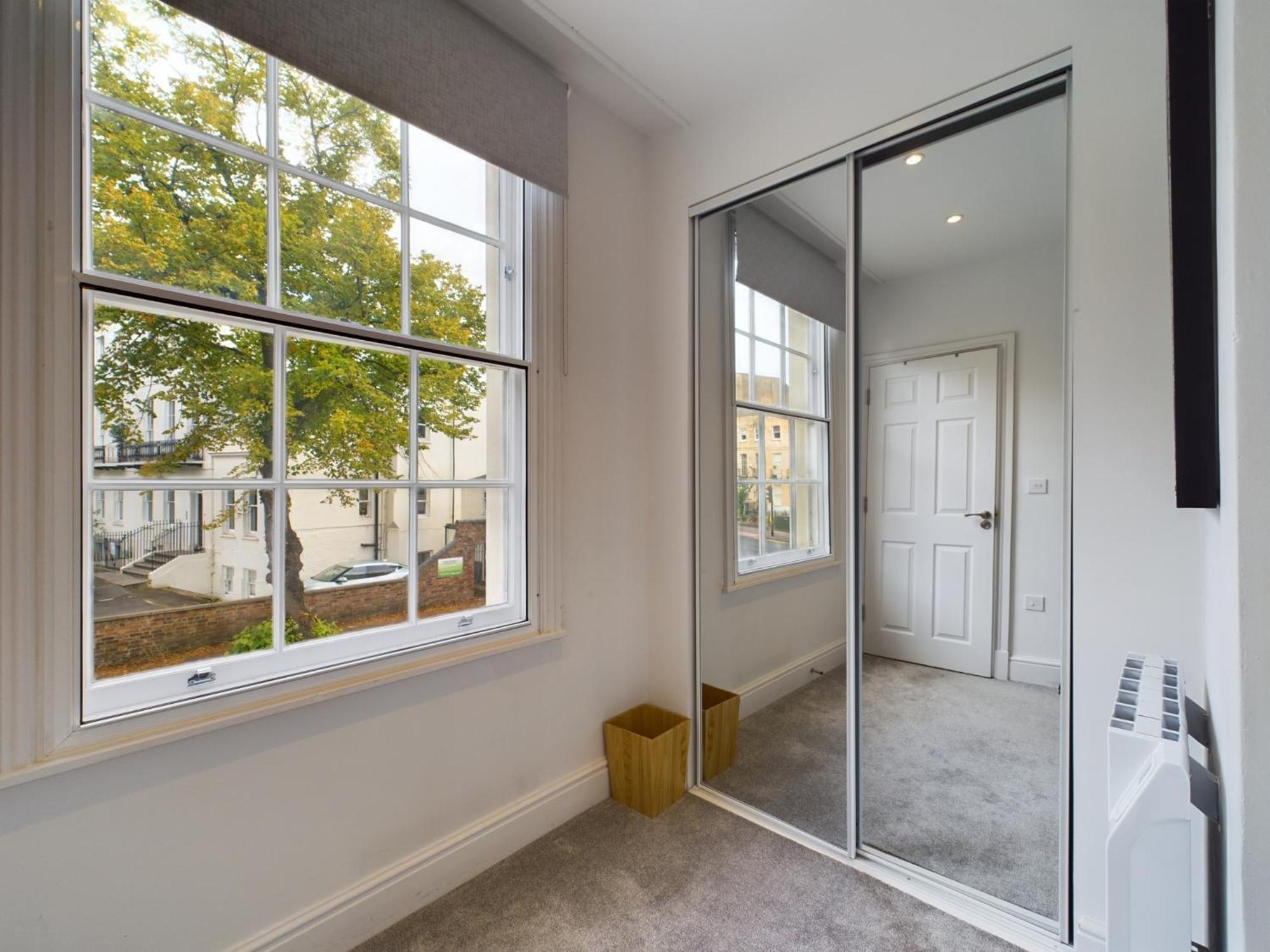 Belle Vue Regency King Size W Free Parking Cheltenham Exterior foto