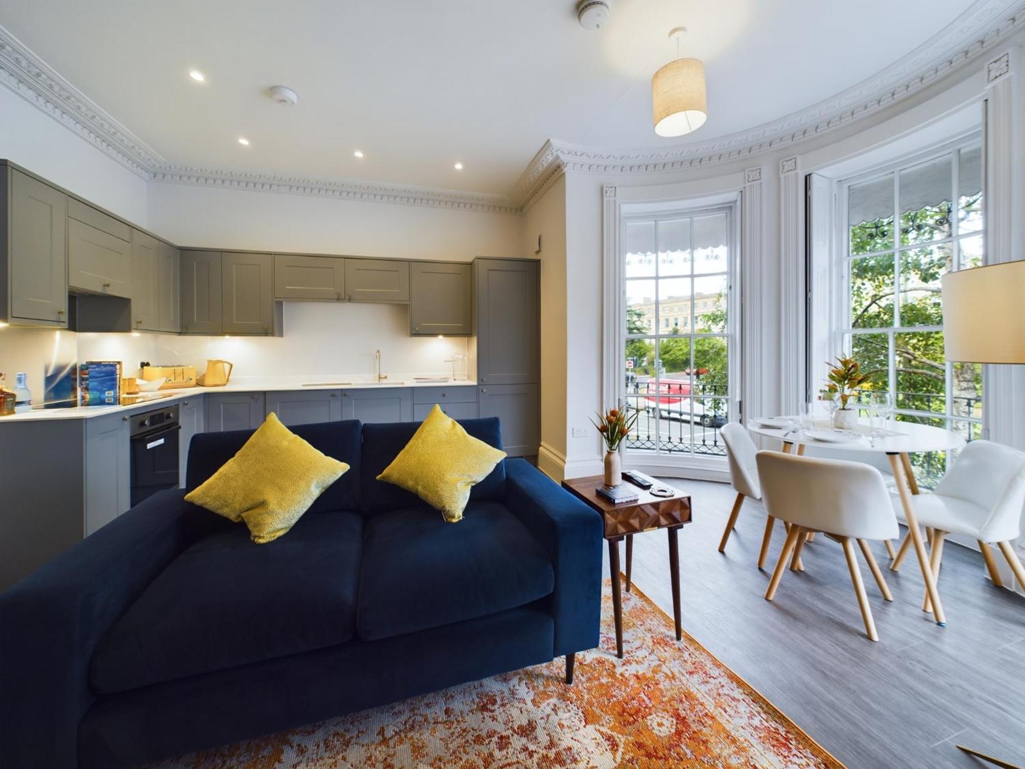 Belle Vue Regency King Size W Free Parking Cheltenham Exterior foto